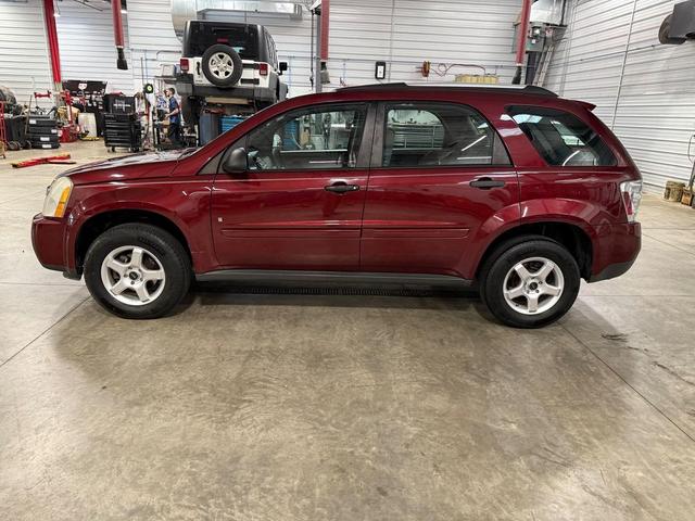 Photo of 2008 Deep Ruby Metallic Chevrolet Equinox