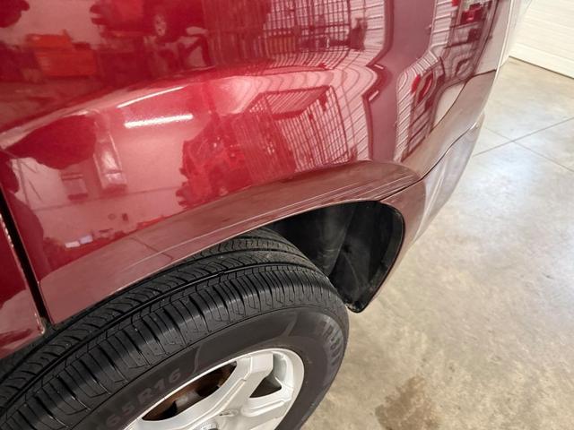 Photo of 2008 Deep Ruby Metallic Chevrolet Equinox