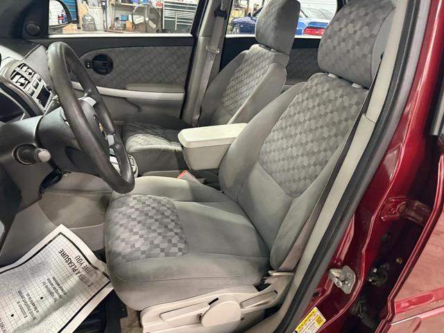 Photo of 2008 Deep Ruby Metallic Chevrolet Equinox