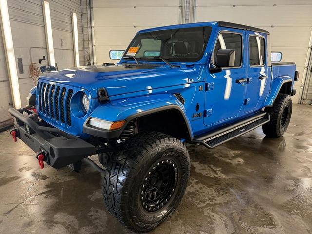 Photo of 2021 Hydro Blue Pearlcoat Jeep Gladiator