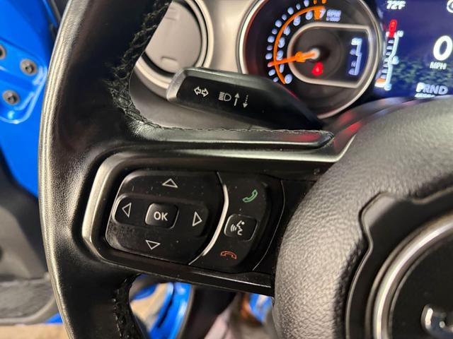 Photo of 2021 Hydro Blue Pearlcoat Jeep Gladiator