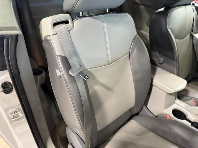 Photo of 2008 Silver Chrysler Sebring
