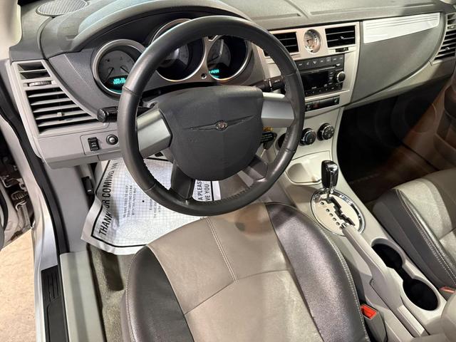 Photo of 2008 Silver Chrysler Sebring
