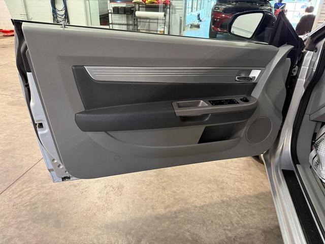 Photo of 2008 Silver Chrysler Sebring