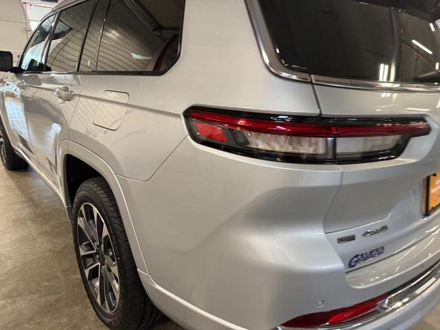 Photo of 2022 Silver Zynith Jeep Grand Cherokee L