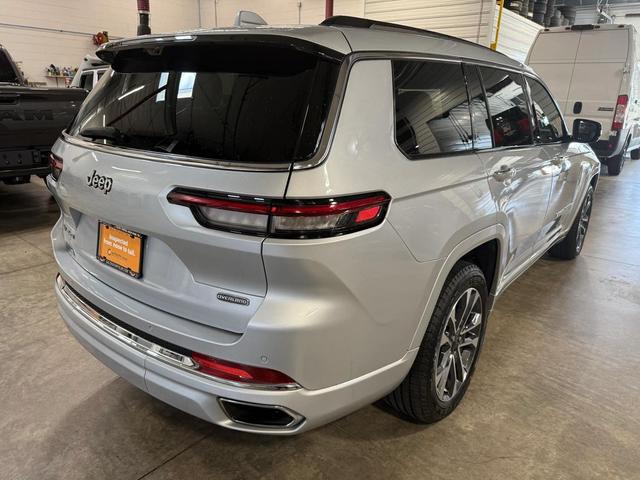 Photo of 2022 Silver Zynith Jeep Grand Cherokee L