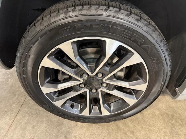 Photo of 2022 Silver Zynith Jeep Grand Cherokee L