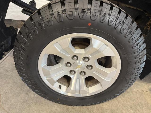 Photo of 2017 Red Chevrolet Silverado 1500