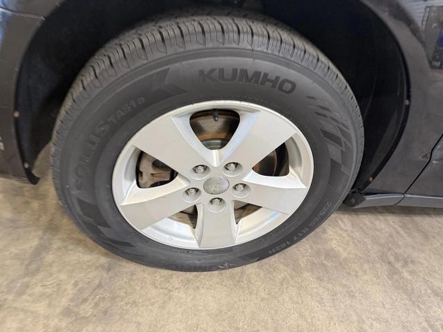 Photo of 2013 Brilliant Black Crystal Pearlcoat Dodge Grand Caravan