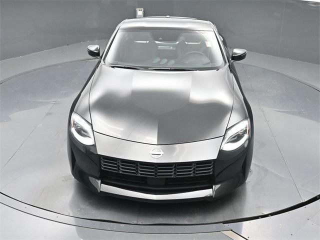Photo of 2024 Black Diamond Pearl Nissan Z
