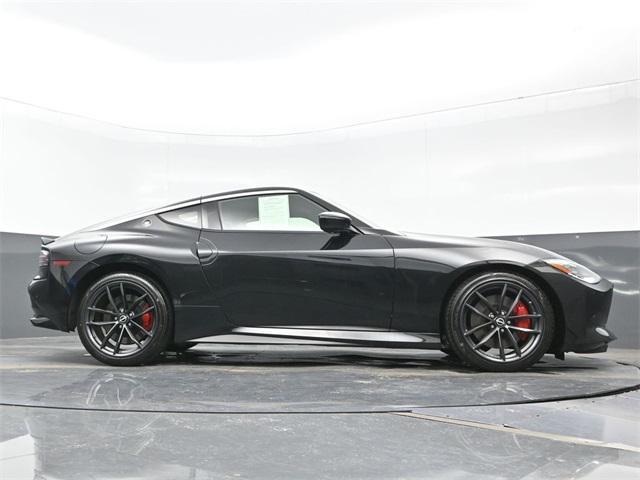Photo of 2024 Black Diamond Pearl Nissan Z