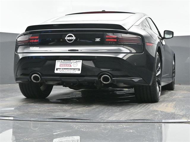 Photo of 2024 Black Diamond Pearl Nissan Z