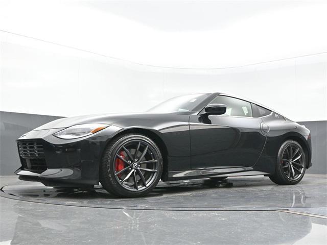 Photo of 2024 Black Diamond Pearl Nissan Z