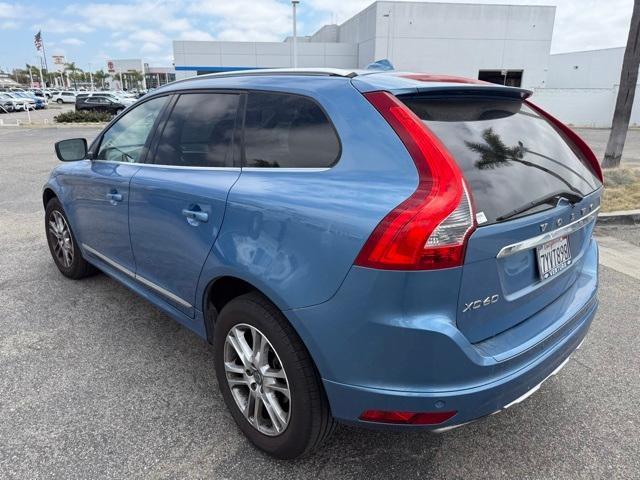 Photo of 2015 Caspian Blue Metallic Volvo XC60