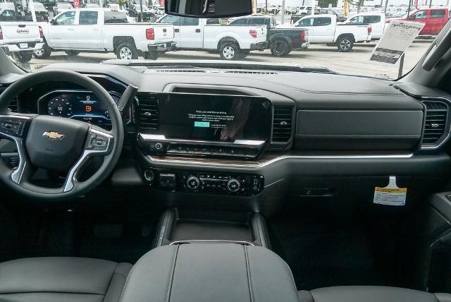 Photo of 2025 Black Chevrolet Silverado 2500