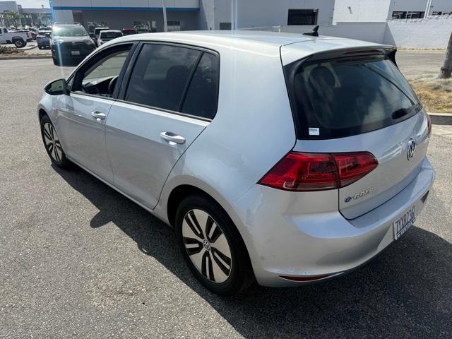 Photo of 2016 Reflex Silver Metallic Volkswagen e-Golf