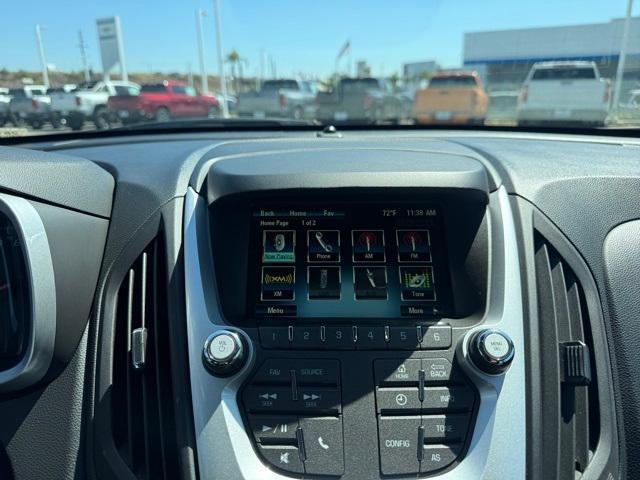 Photo of 2016 Silver Ice Metallic Chevrolet Equinox