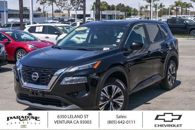 Photo of 2023 Super Black Nissan Rogue