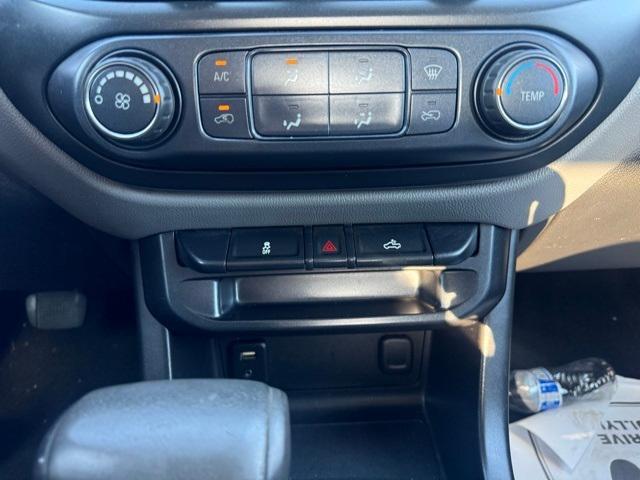 Photo of 2016 Summit White Chevrolet Colorado