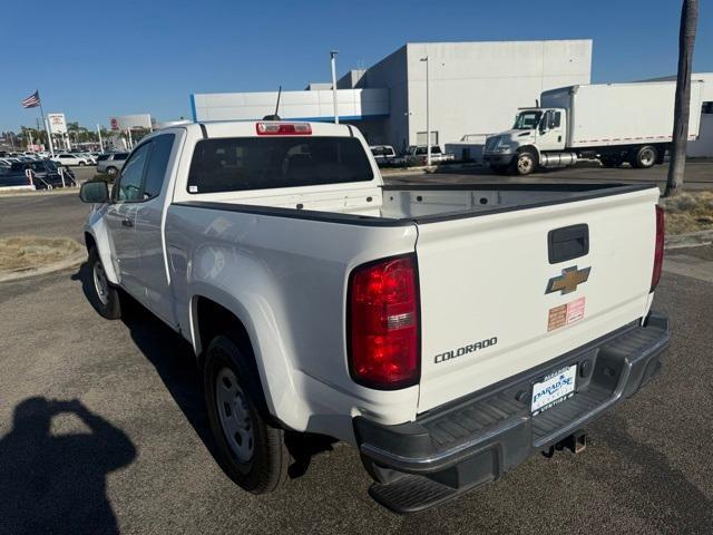 Photo of 2016 Summit White Chevrolet Colorado