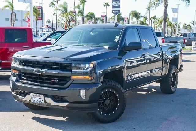 Photo of 2018 Graphite Metallic Chevrolet Silverado 1500