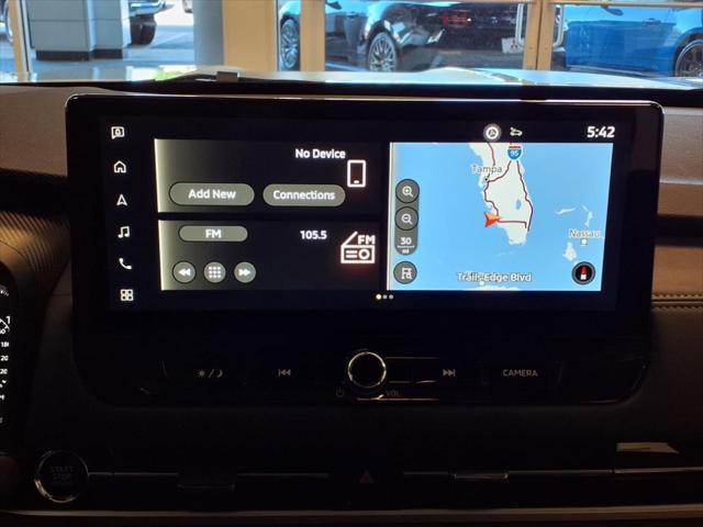 Photo of 2025 White Diamond With Black Roof Mitsubishi Outlander