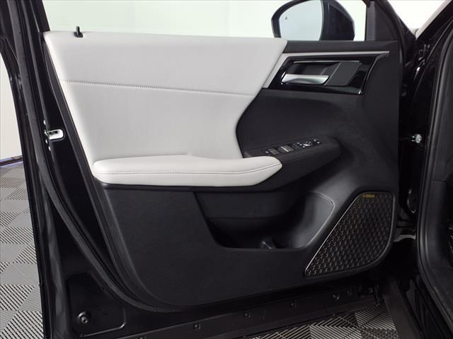 Photo of 2025 Black Diamond Mitsubishi Outlander