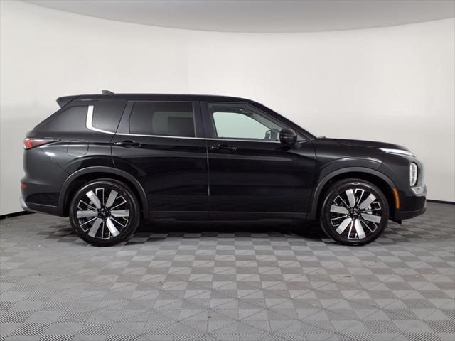 Photo of 2025 Black Diamond Mitsubishi Outlander
