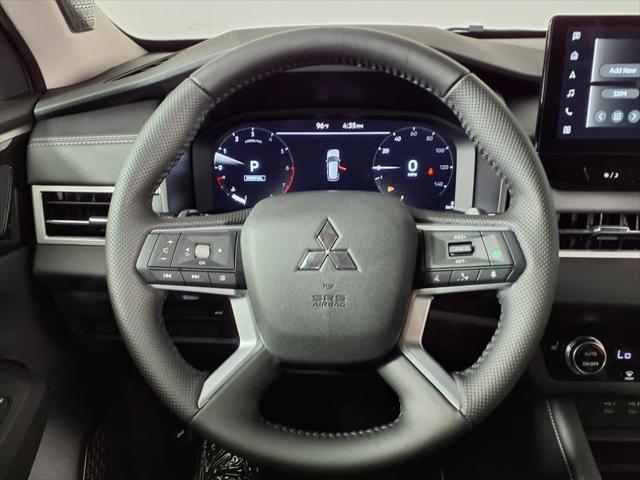 Photo of 2025 Black Diamond Mitsubishi Outlander