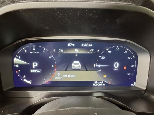 Photo of 2025 Black Diamond With Alloy Silver Roof Mitsubishi Outlander