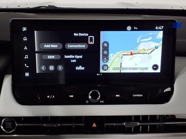 Photo of 2025 Black Diamond With Alloy Silver Roof Mitsubishi Outlander