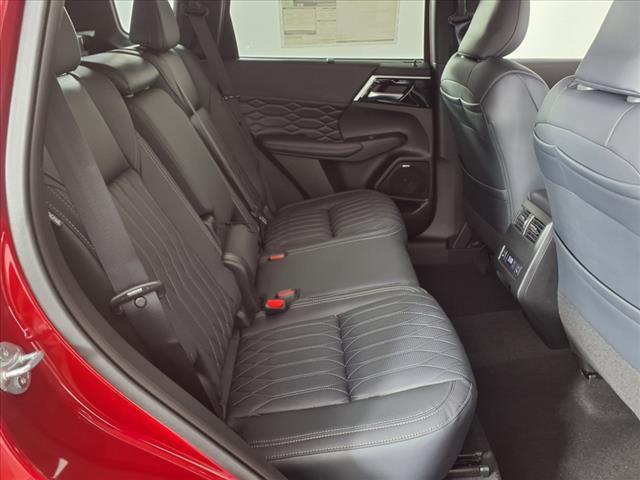 Photo of 2025 Red Diamond Mitsubishi Outlander
