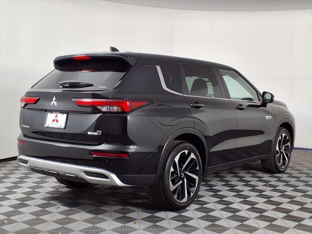 Photo of 2025 Black Diamond Mitsubishi Outlander PHEV