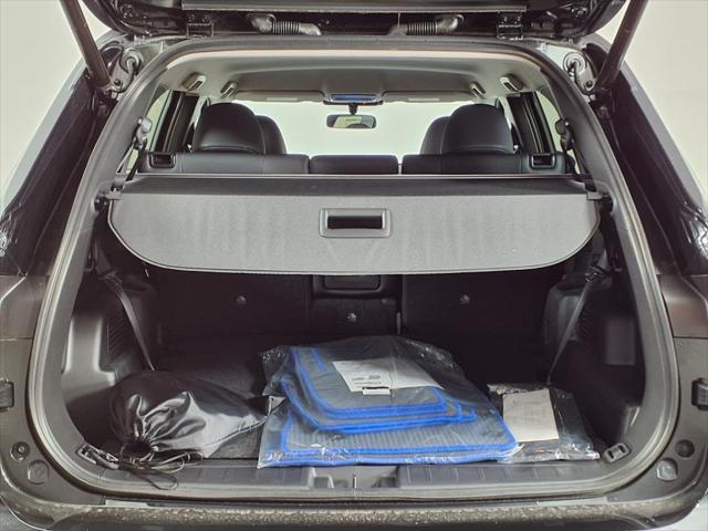 Photo of 2025 Black Diamond Mitsubishi Outlander PHEV