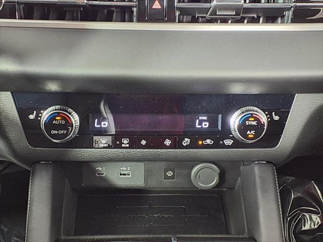 Photo of 2025 Black Diamond Mitsubishi Outlander PHEV