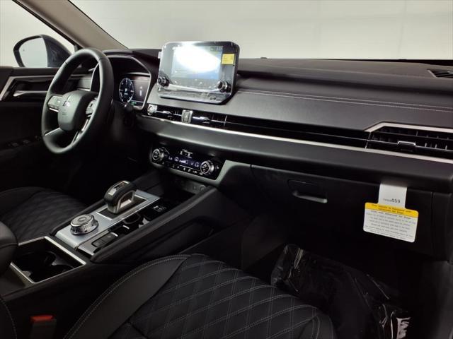 Photo of 2025 Black Diamond Mitsubishi Outlander PHEV