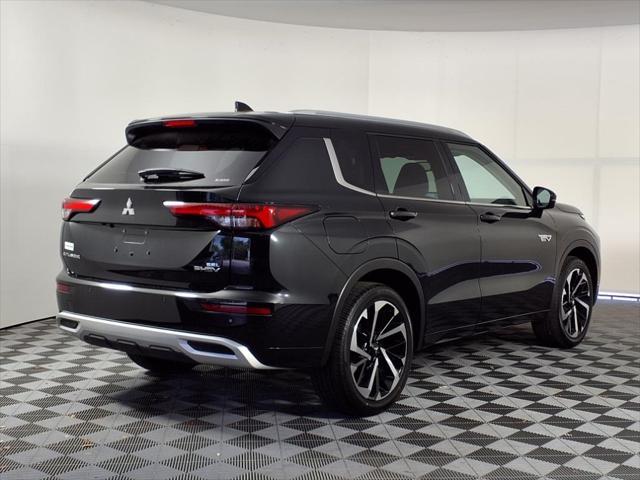 Photo of 2025 Black Diamond Mitsubishi Outlander PHEV