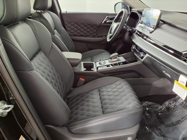 Photo of 2025 Black Diamond Mitsubishi Outlander PHEV