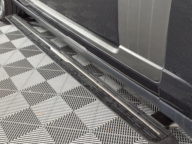 Photo of 2021 Blue / Gray Land Rover Range Rover