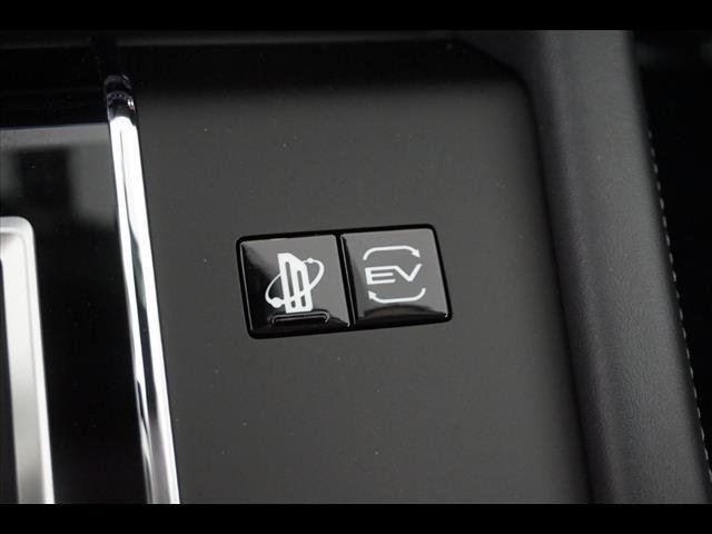 Photo of 2025 Graphite Gray Mitsubishi Outlander PHEV