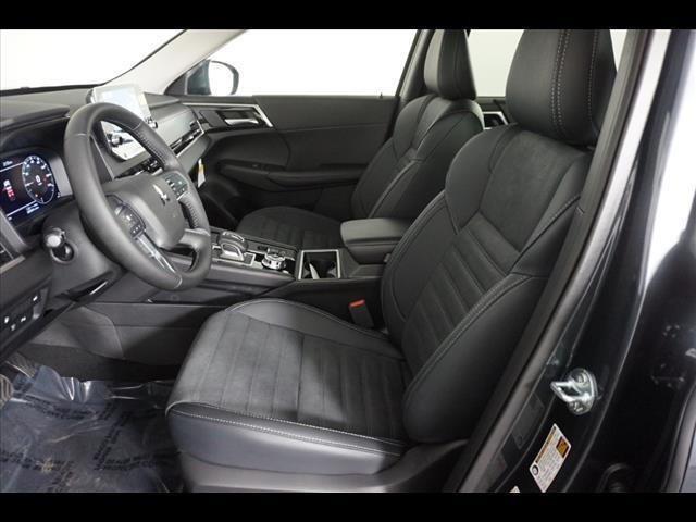 Photo of 2025 Graphite Gray Mitsubishi Outlander PHEV