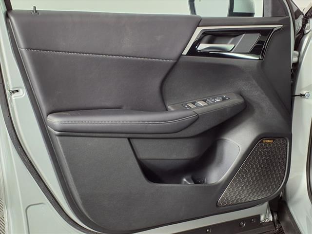Photo of 2025 Alloy Silver Metallic Mitsubishi Outlander