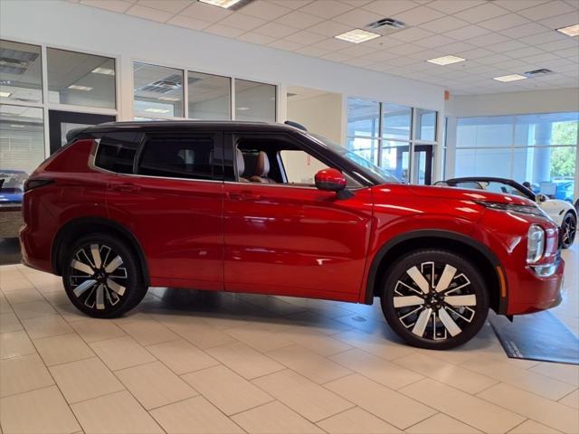 Photo of 2025 Red Diamond With Black Roof Mitsubishi Outlander