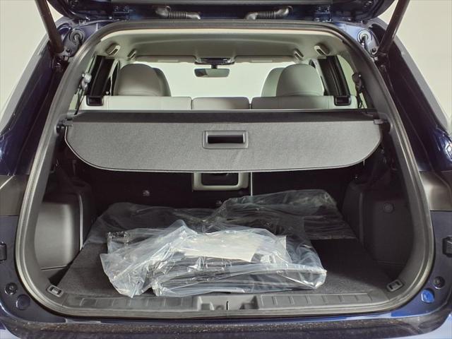 Photo of 2025 Cosmic Blue Metallic Mitsubishi Outlander
