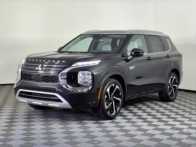 Photo of 2025 Black Diamond W/ Alloy Silver Roof Mitsubishi Outlander PHEV