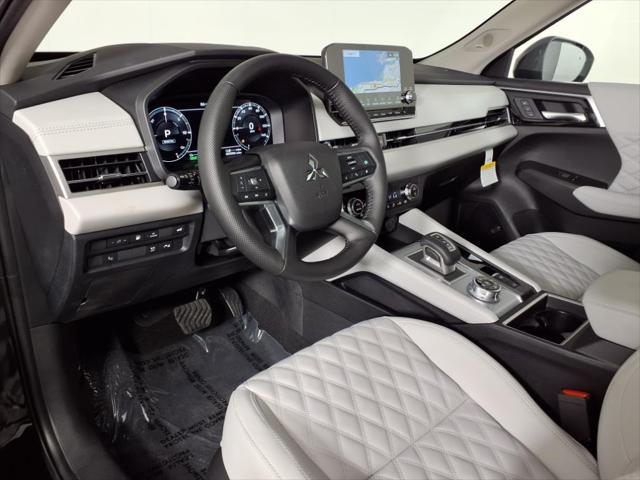 Photo of 2025 Black Diamond W/ Alloy Silver Roof Mitsubishi Outlander PHEV