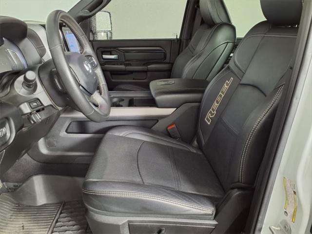 Photo of 2024 Bright White Clearcoat RAM 2500