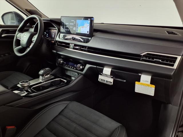 Photo of 2025 Labrador Black Pearl Mitsubishi Outlander