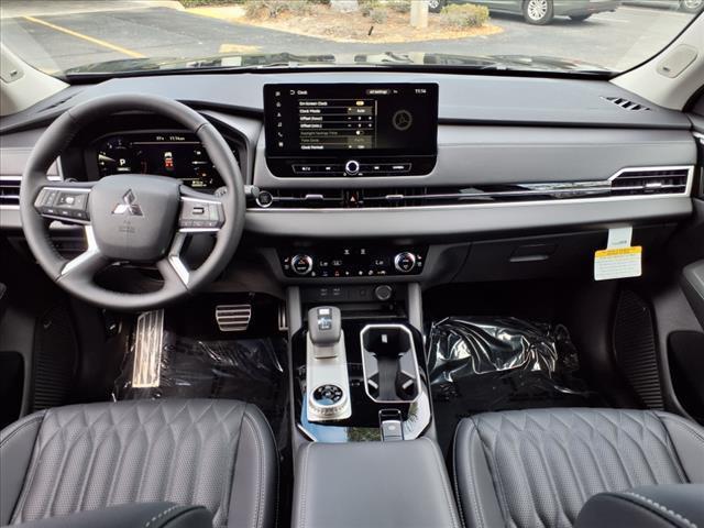 Photo of 2025 Black Diamond Mitsubishi Outlander