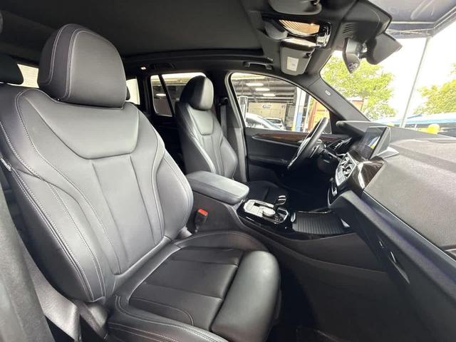 Photo of 2023 Alpine White BMW X3